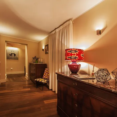 Il Regio Maison Di Charme 5* קליארי